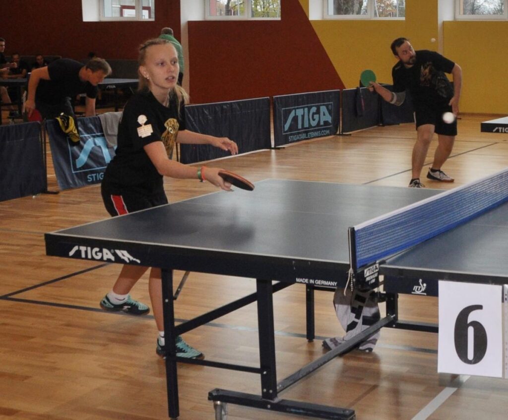 Preiļu novada galda tenisa čempionātā triumfē mājinieki
