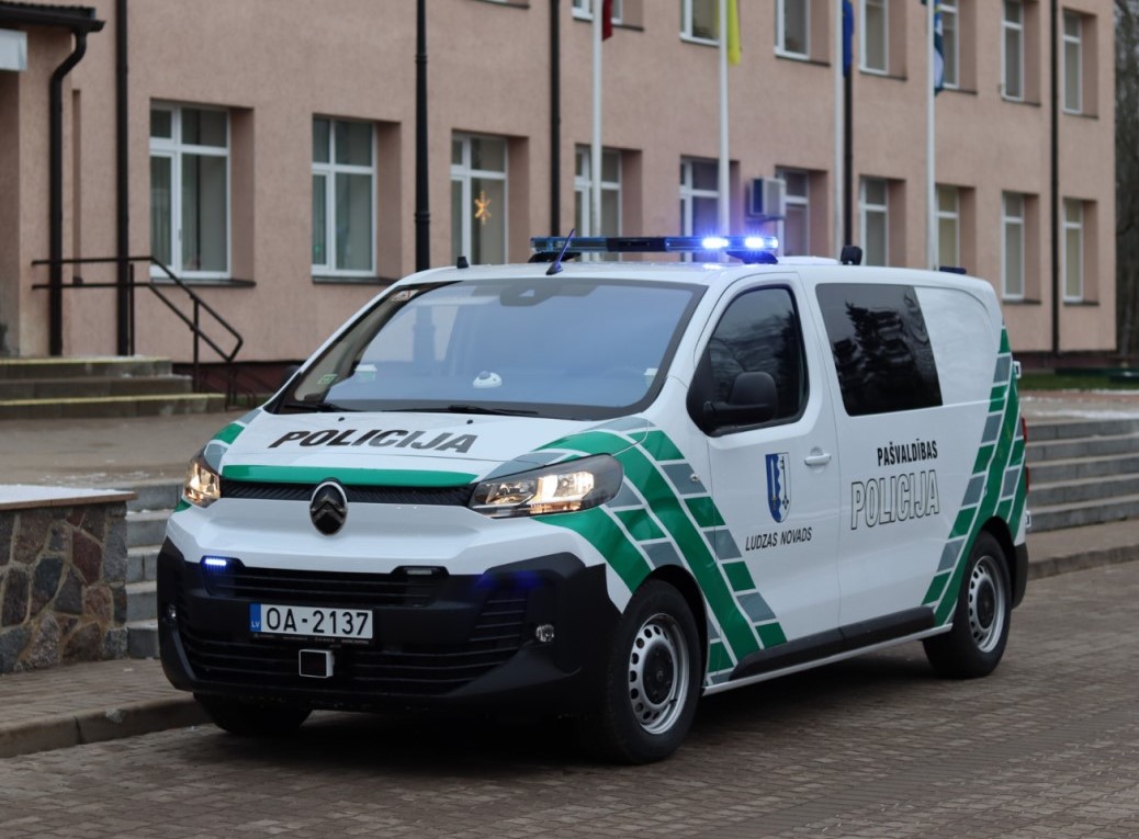 2.lpp_.auto_.jpg
