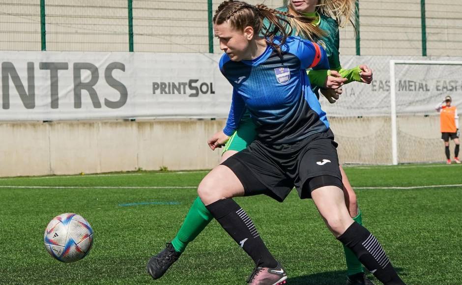 Daugavpils futbolistes pārspēj Rēzeknes komandu