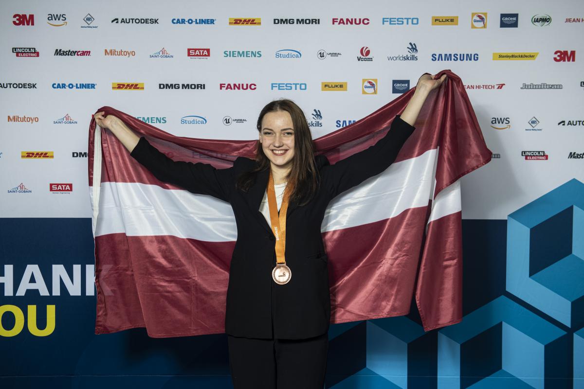 3.lpp_.20Kitija_K_apbalvosana_Stokholma2028229.jpg