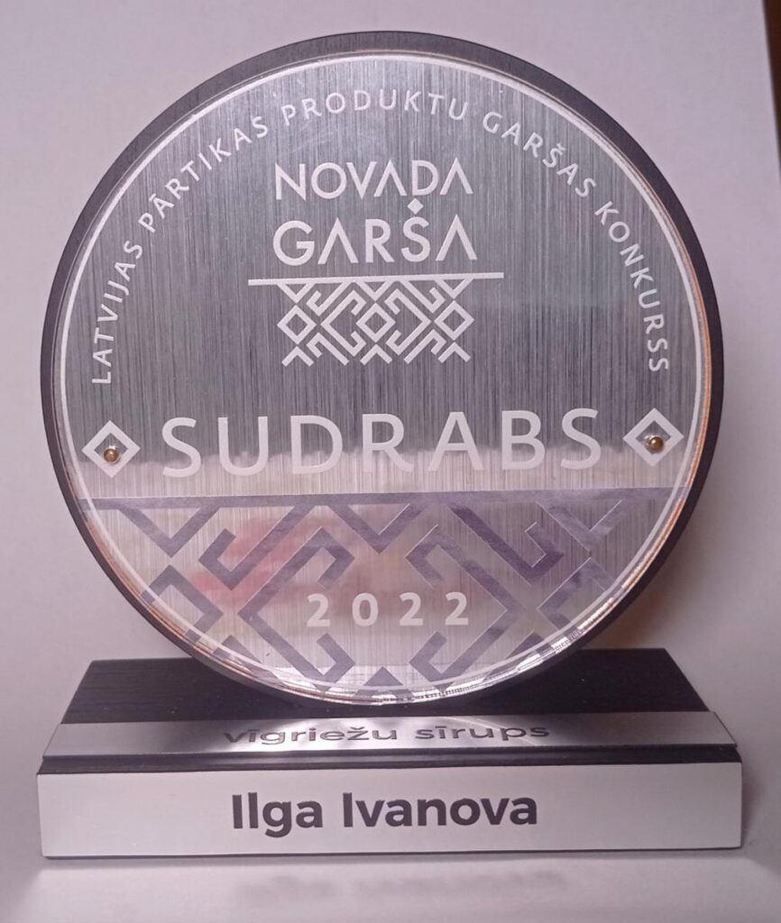 “Novada garšas” sudraba balva – Ilgas Ivanovas vīgriežu sīrupam