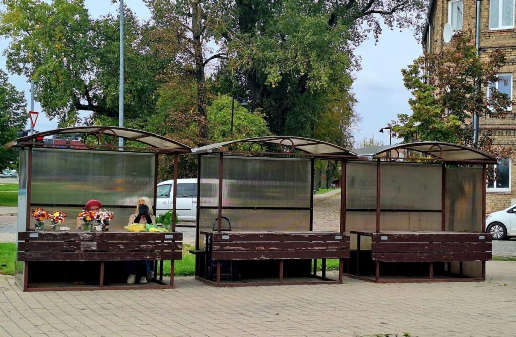 ZEMGALE: Ielu tirdzniecības atļaujas varēs saņemt pēc iepriekšēja pieraksta