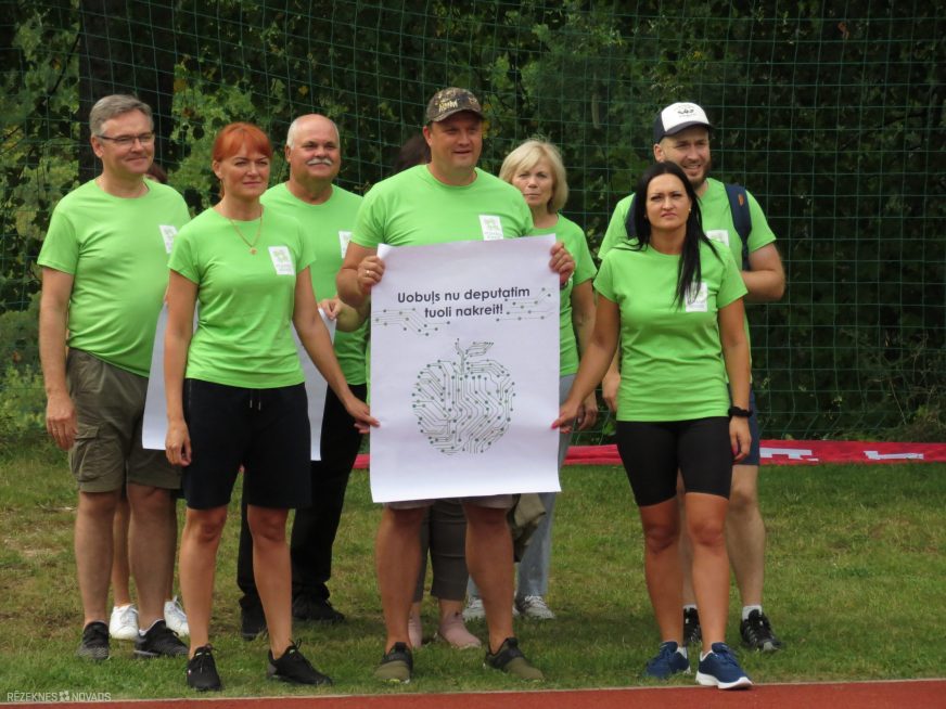 Rēzeknes novada darbinieki tiekas spēlēs “Sportābols 2022”