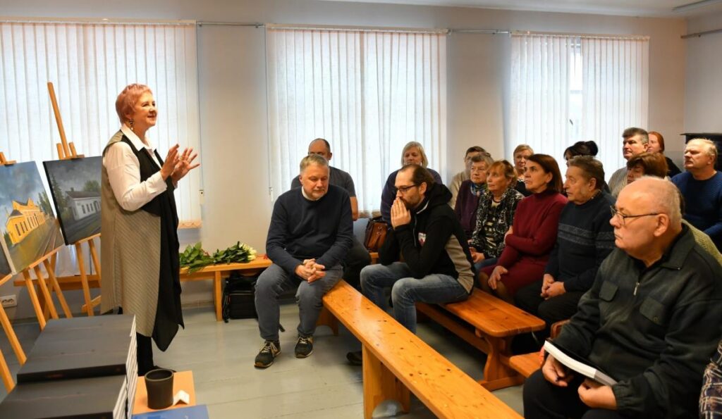Maltā prezentēts rakstu krājums par dzelzceļa stāstiem