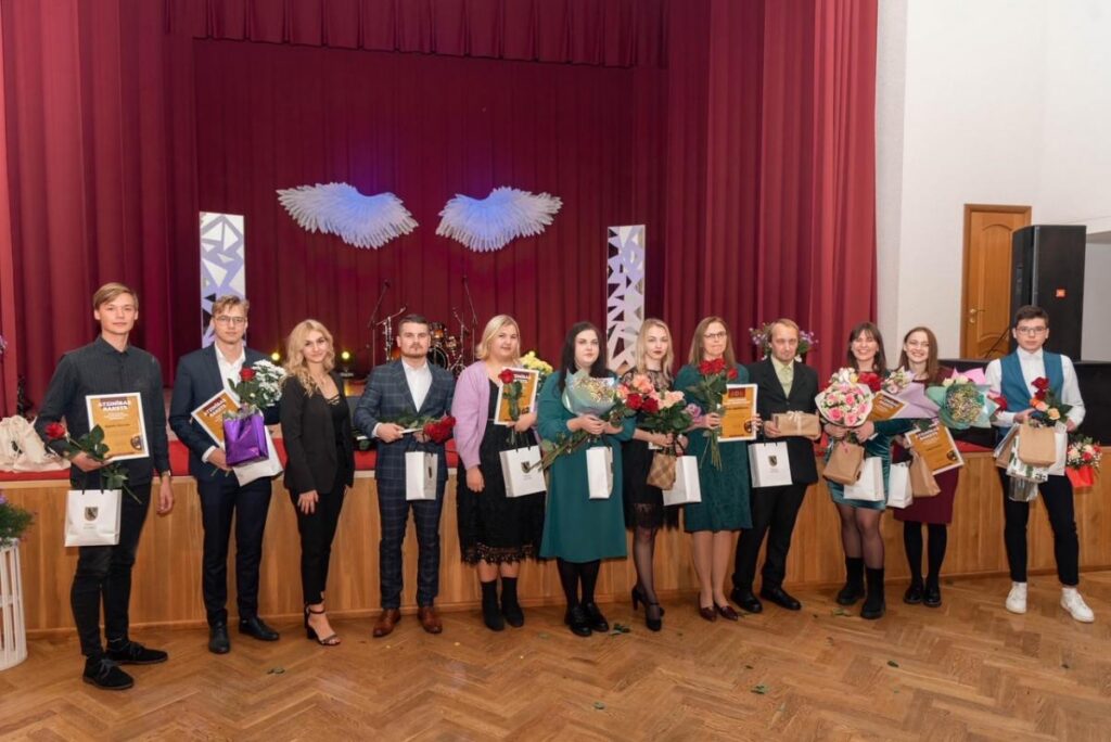 Sumināja Preiļu novada jauniešus