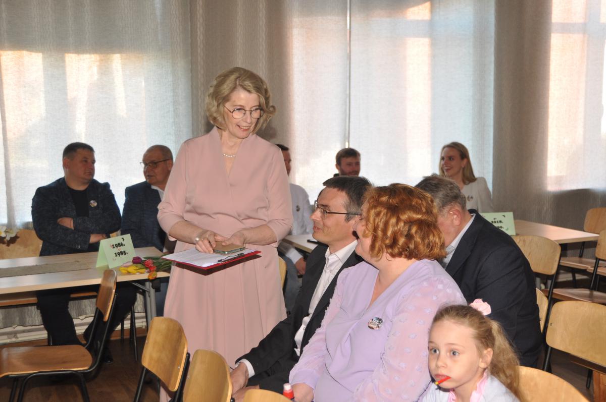 7.VabolesVidusskolasAbsolventuSalidojums29_04_20232028529.jpg