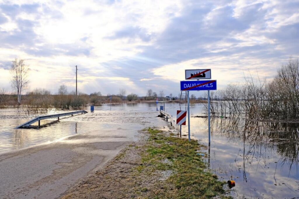 Brīvdienās Daugava uzrādīja ūdens līmeņa rekordu