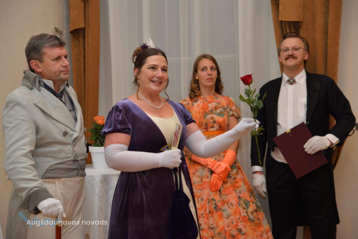 7.lpp_.Rozes-balle.jpg