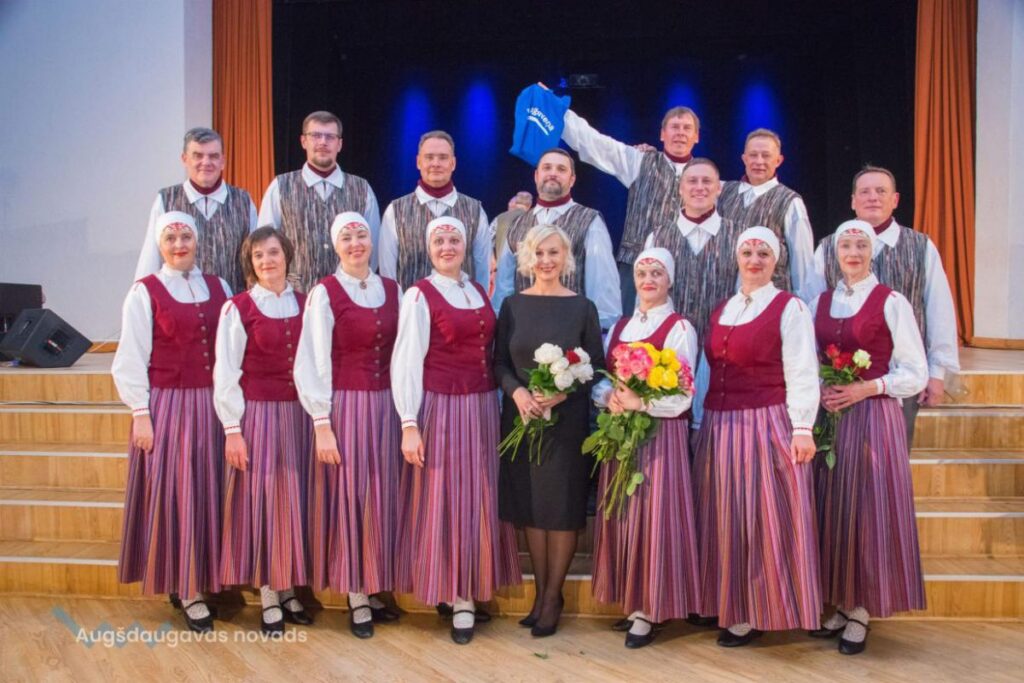 Izdejota “Daugaveņas” 15 gadu jubileja
