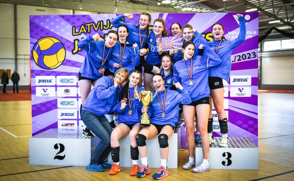 Latvijas U17 čempionātā uzvar Daugavpils BJSS volejbolistes