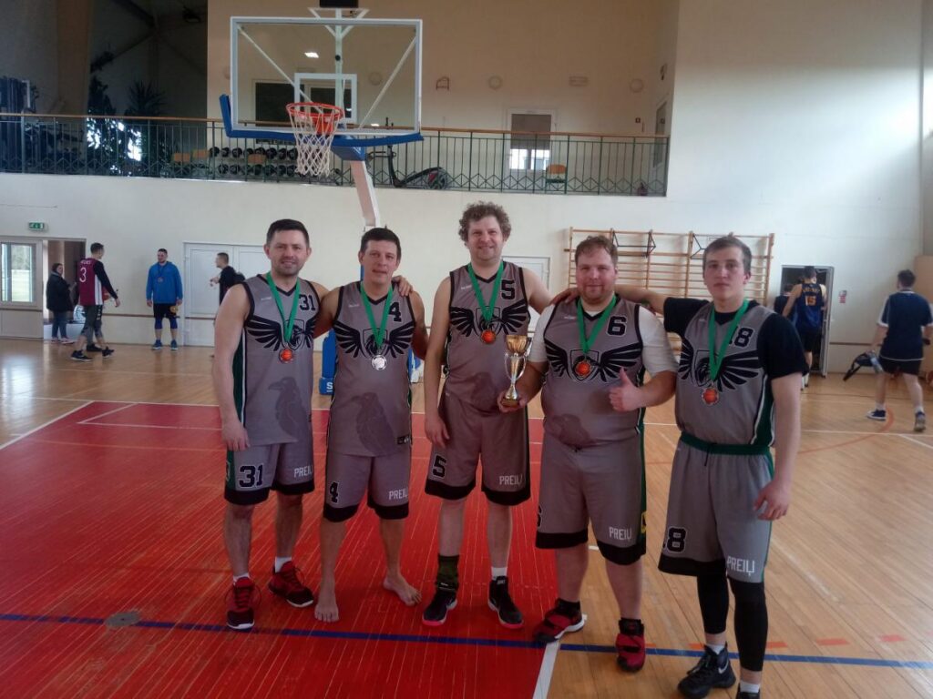 Aizvadīts Preiļu novada basketbola turnīrs