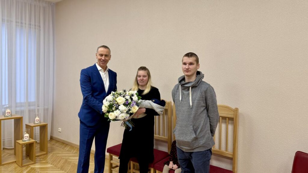 VIDZEME: Alūksnes novada pirmais šī gada mazulis – puisītis Roberts