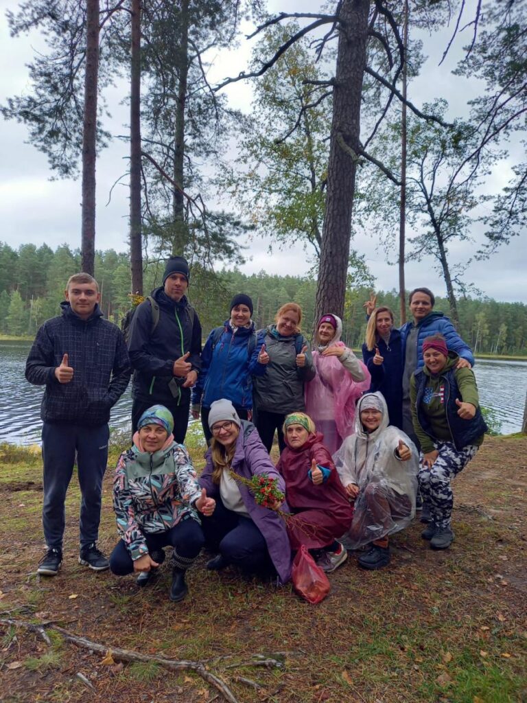 Aizvadīts rudens pārgājiens Vecslabadas pusē
