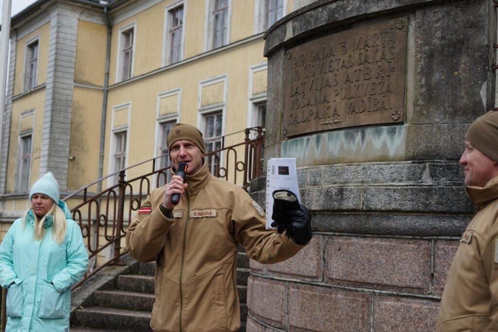 KURZEME: Dodas “Oskaram Kalpakam pa pēdām”