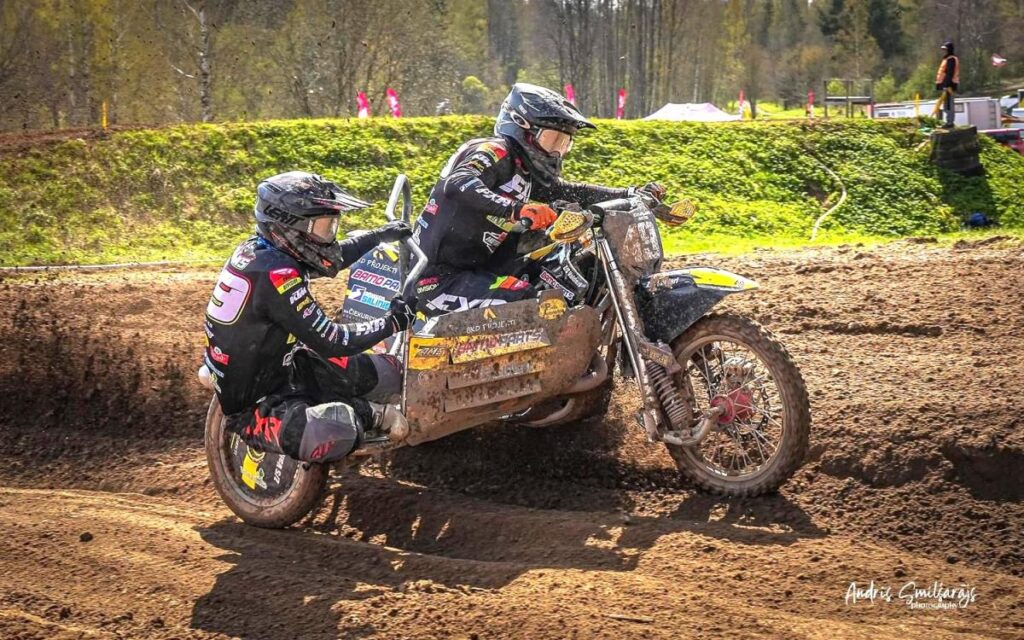 Preiļu novada komanda startē Latvijas čempionātā motokrosā