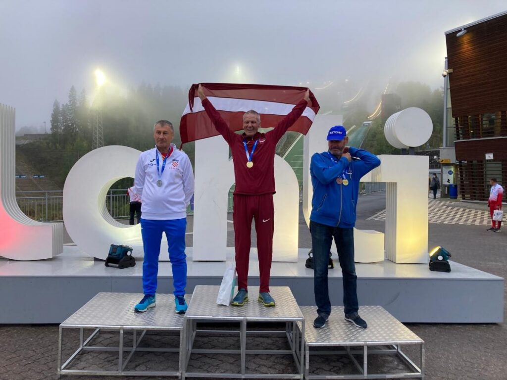 LATGALE: Feoktists Pušņakovs un Aivars Žugris – pasaules čempioni nūjošanā