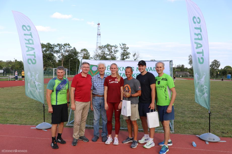 LATGALE: Viļānos aizvadīts olimpietes Guntas Vaičules koptreniņš
