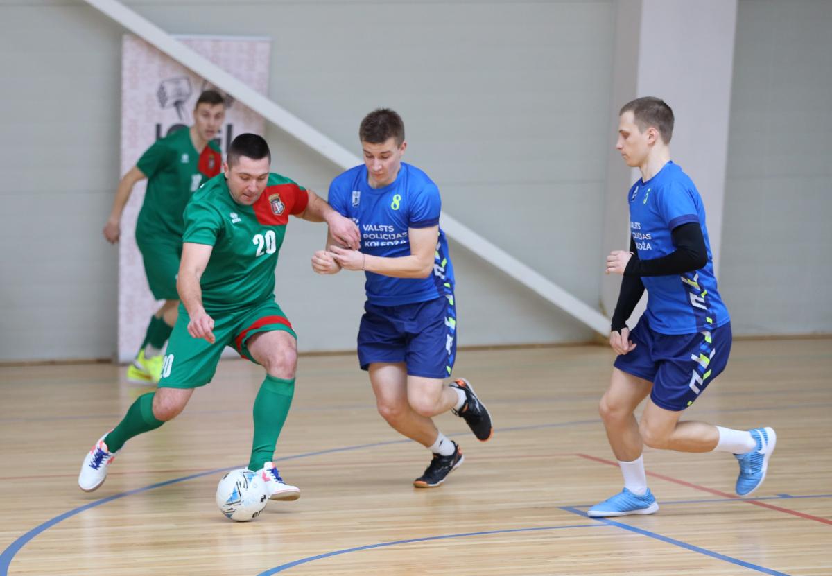 futbola-komandas-godinaja-vladimira-klosa-pieminu-01.03.2025._02.jpg