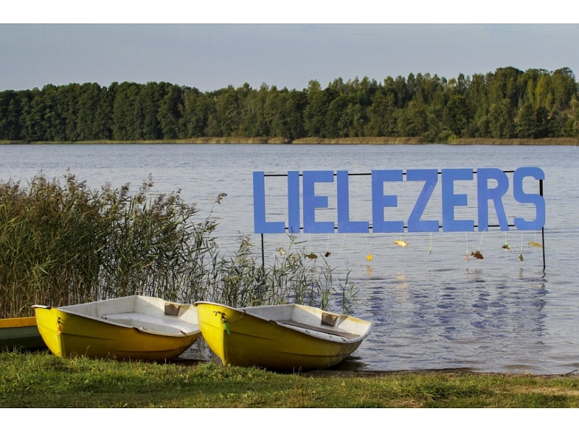 Divām Limbažu novada peldvietām piešķirts Zilais karogs