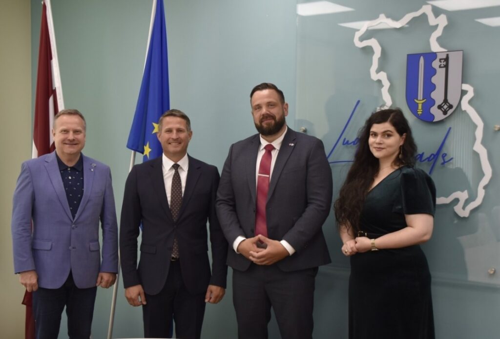 Ludzas novada pašvaldību darba vizītē apmeklē ministrs