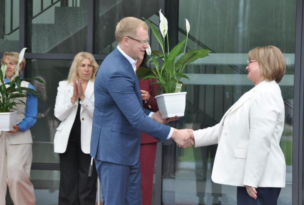 Locikos atklāj Austrumlatvijas industriālo parku