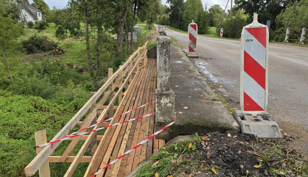 Pēc iedzīvotāju vēstules atjauno Ošas upes tiltu